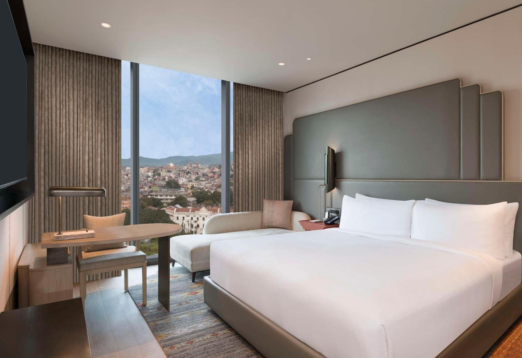 होटल Hilton 5*