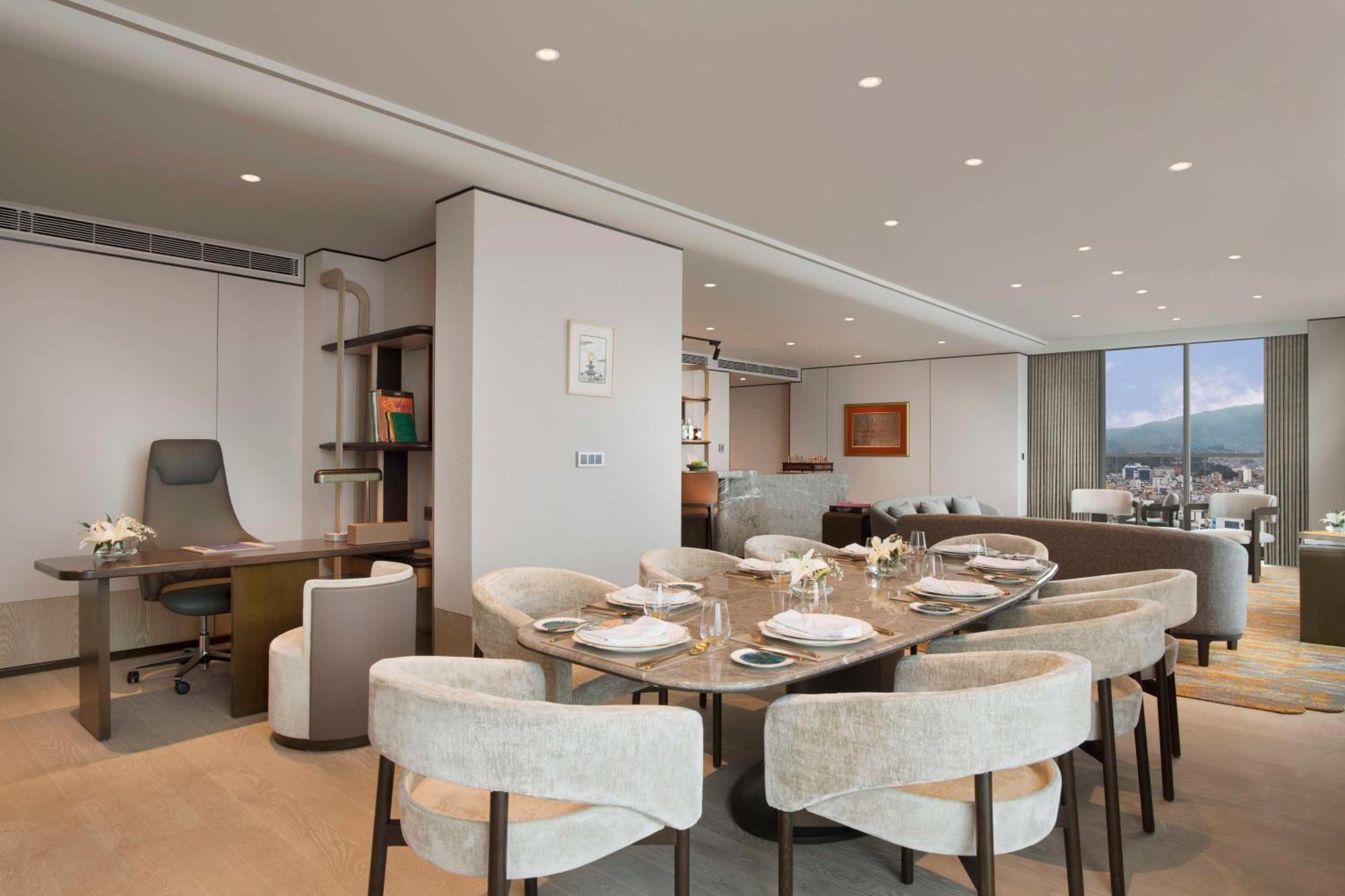 होटल Hilton 5*